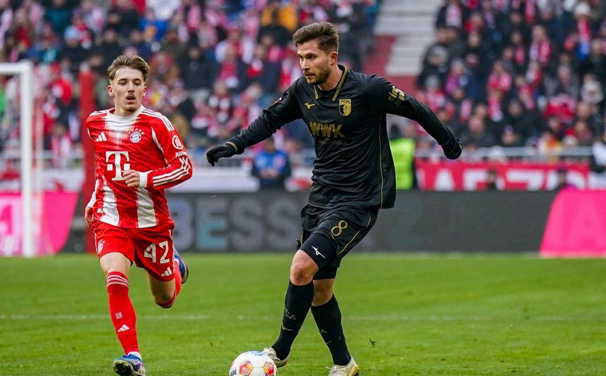 德甲最新积分榜更新：拜仁失利多特强势反弹，冠军争夺战再掀波澜